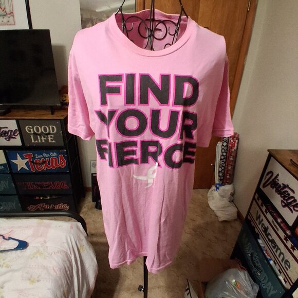PINK WOMANS TEE - Picture 1 of 3